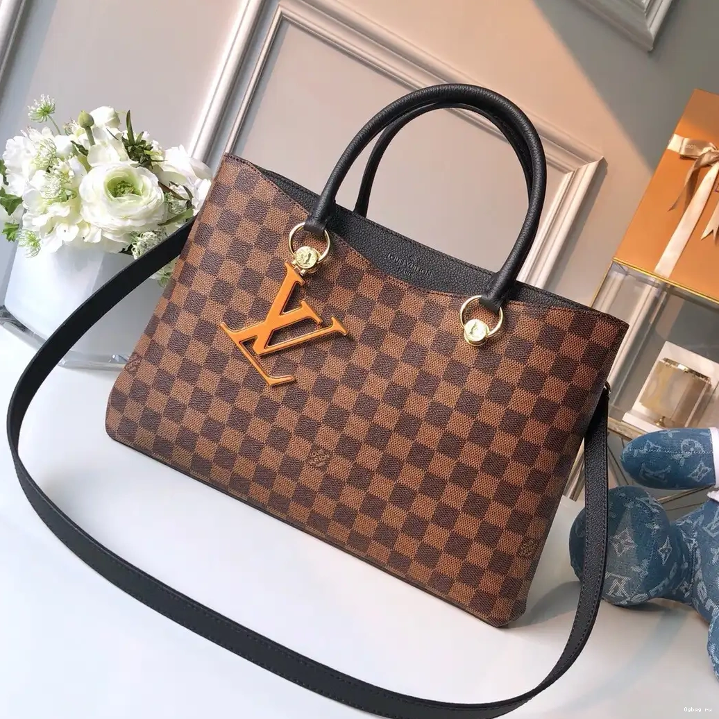 RIVERSIDE Vuitton Louis 0629